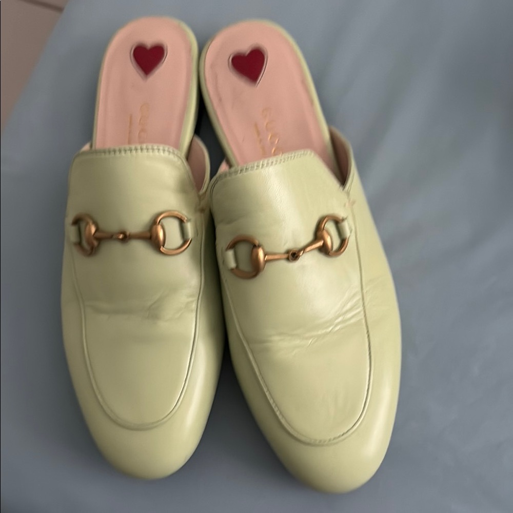 Gucci Cream Gold Mules with Horsebit Detail